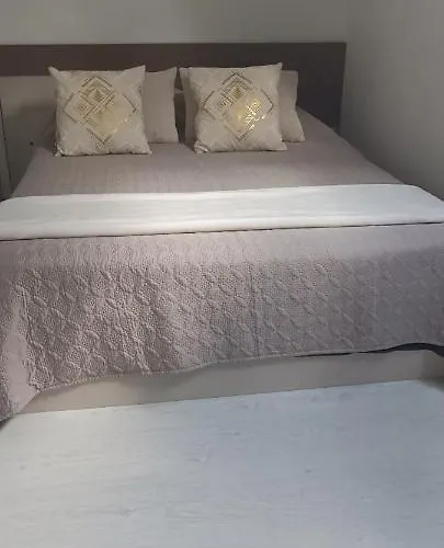 Homestay Agreable Double Avec Salle D'eau Privative Le Mesnil-Theribus